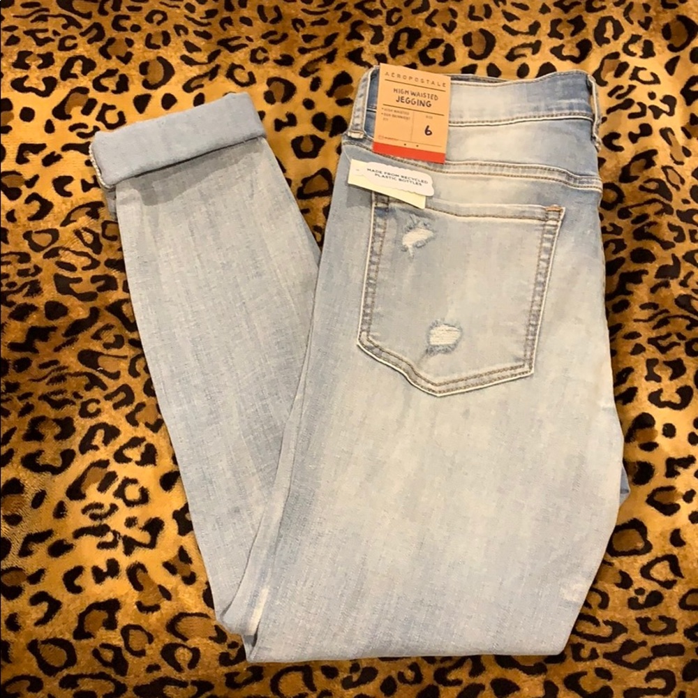aeropostale light wash ripped skinny jeans